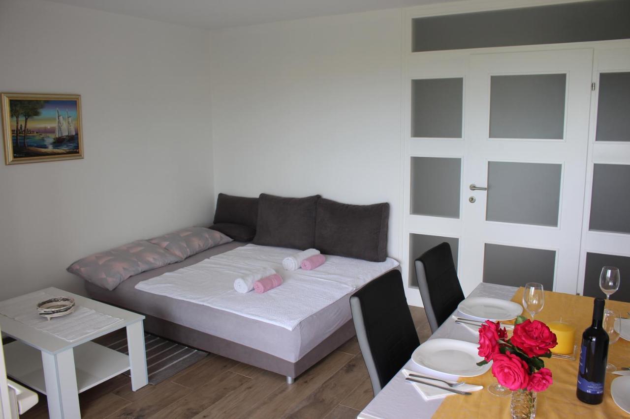 Apartments Bonaca روفانجسكا المظهر الخارجي الصورة